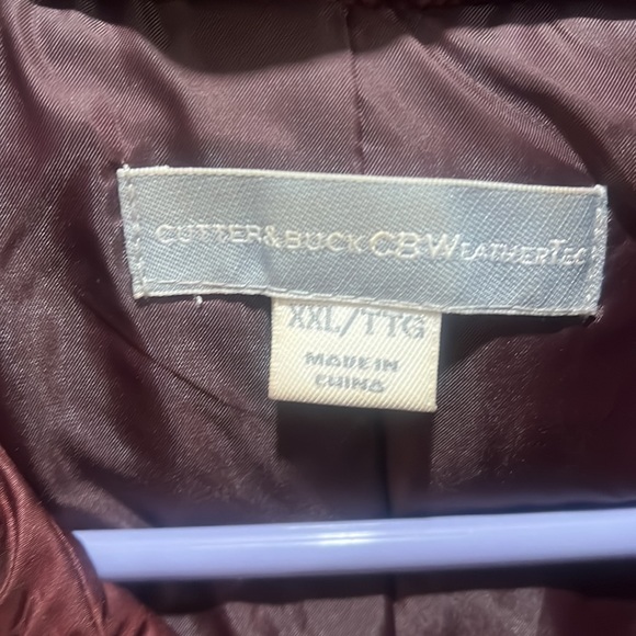 Burgundy puffy vest - Picture 2 of 9